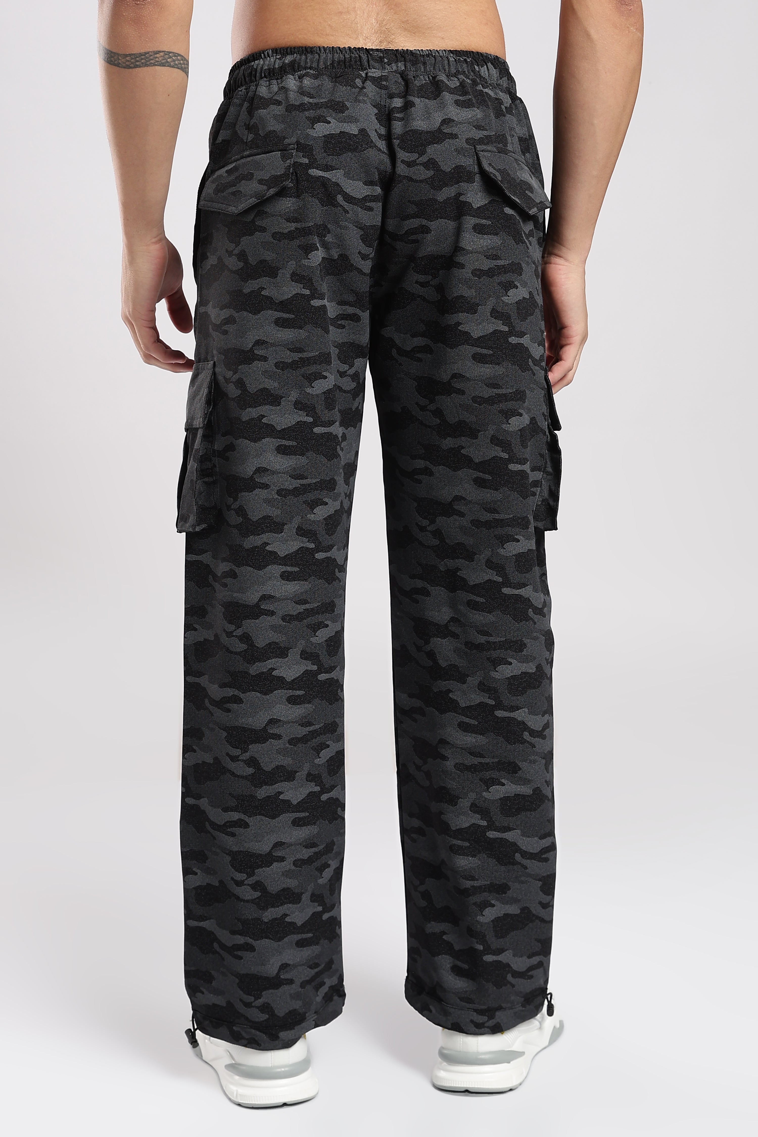 Sinskari Cargo Trackpants 02 Secondary image
