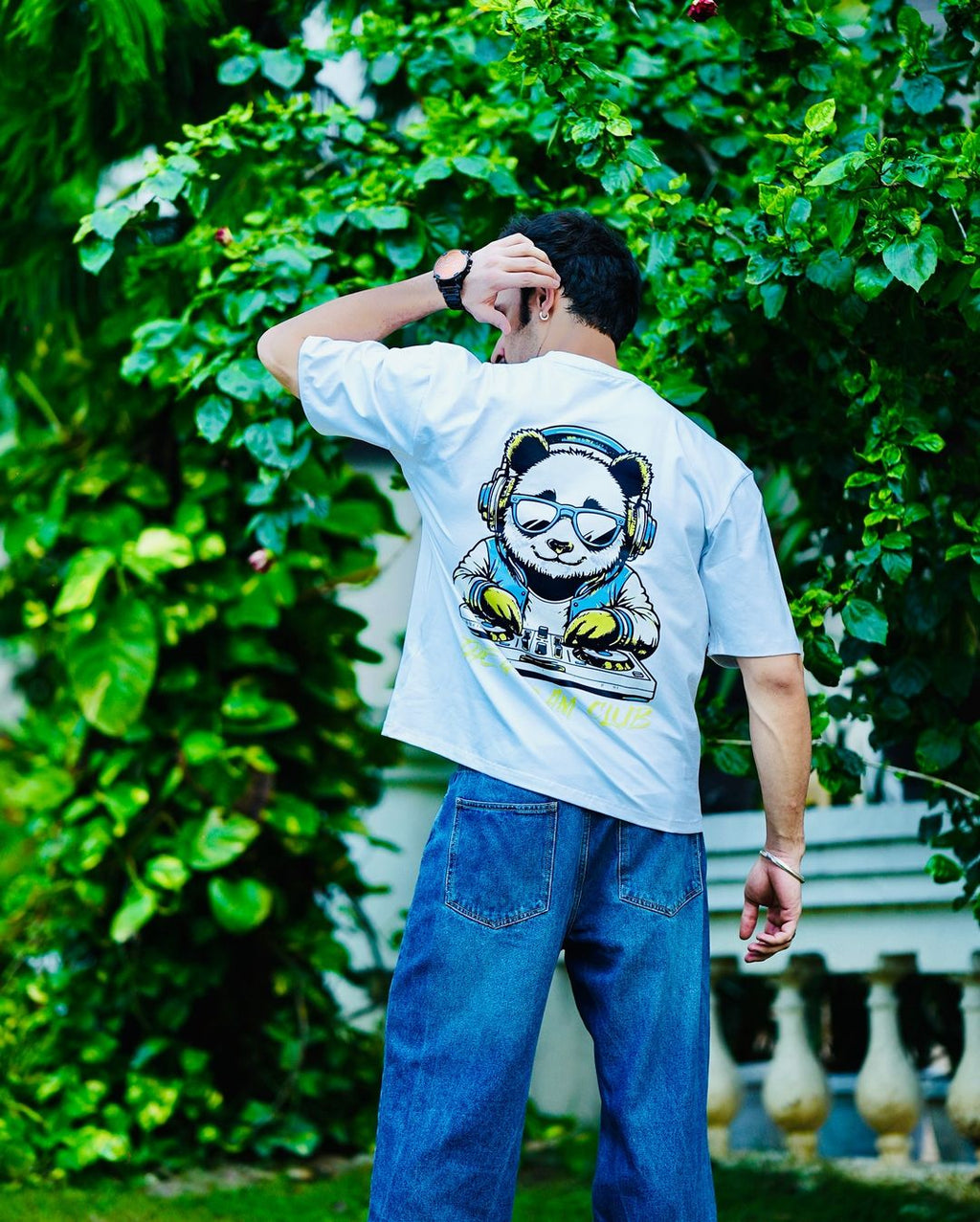 "Djzuka" White Oversized T-Shirt